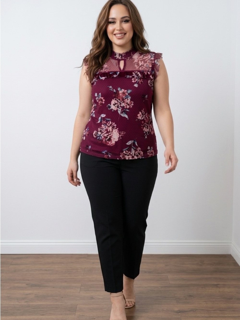 NOBO 3X Burgundy Floral Lace Yoke Sleeveless Blouse Keyhole Ruffle Trim Top